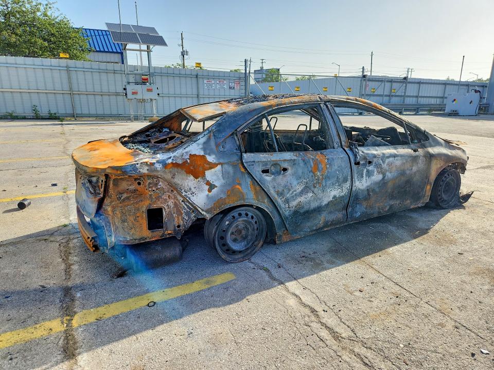 2024 Toyota Corolla VIN 5YFB4MDE7RP149678 COPART salvage auction — BURN, IN - BILL OF SALE - PARTS ONLY, sold $60 on 2026-07-27 (photo 3)