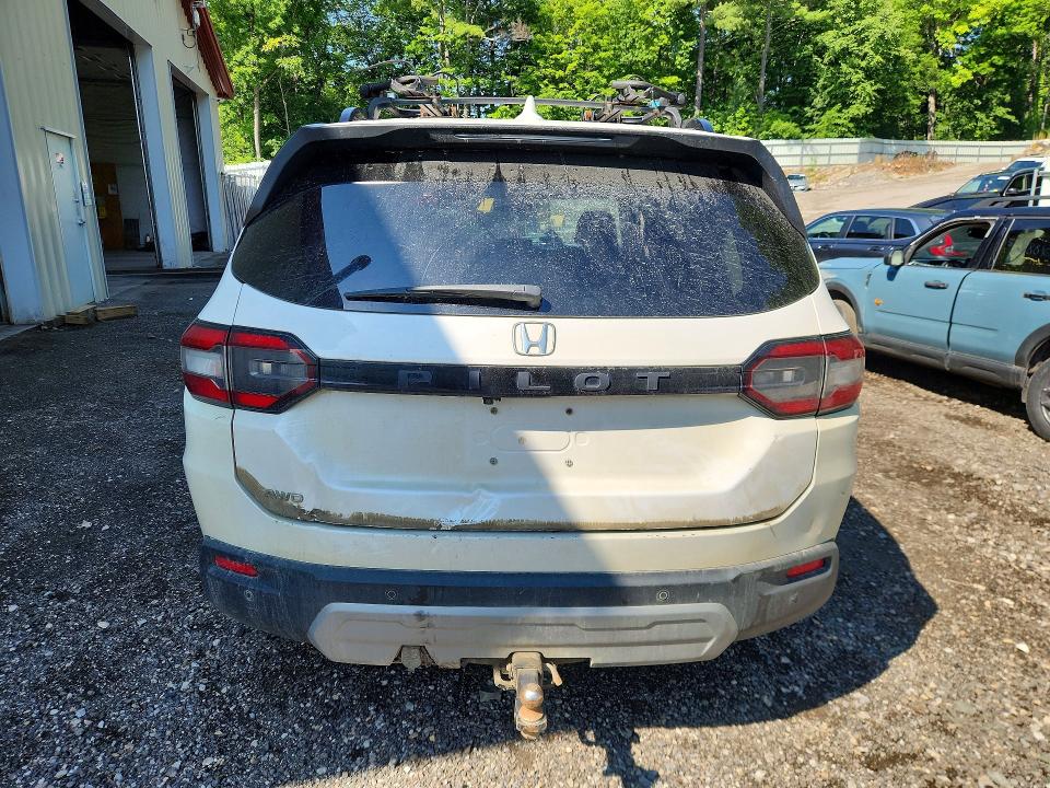 2023 Honda Pilot VIN 5FNYG1H4XPB031652 COPART salvage auction — SIDE, Vt - Cert Of Title-Salvage Vehicle, sold $13,400 on 2026-08-17 (photo 6)