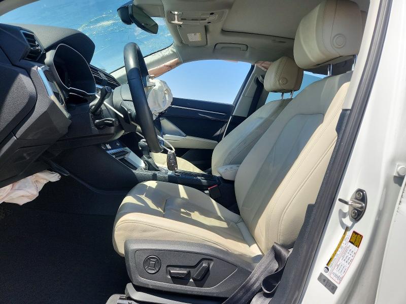 2021 Audi Q3 VIN WA1DECF39M1137955 COPART salvage auction — ROLLOVER, CA - SALVAGE CERTIFICATE, sold $4,100 on 2026-07-31 (photo 7)
