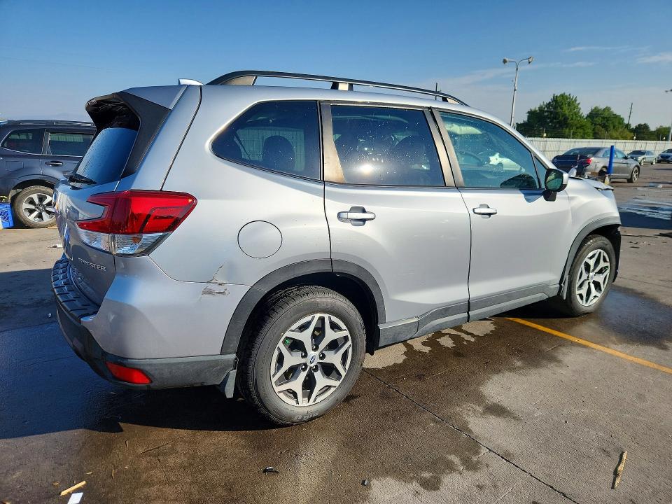 2021 Subaru Forester VIN JF2SKAJC2MH592415 COPART salvage auction — FRONT END, Co - Salvage Title, sold $3,400 on 2026-08-31 (photo 3)
