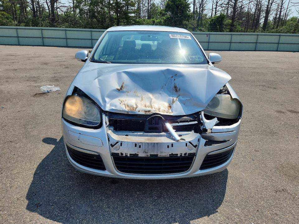 2009 Volk Jetta VIN 3VWRZ71KX9M132907 COPART salvage auction — FRONT END, NY - MV-907A SALVAGE CERTIFICATE, sold $425 on 2026-07-27 (photo 5)