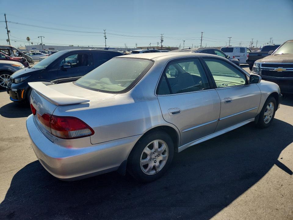 2001 Honda Accord VIN JHMCG66831C021853 COPART salvage auction — MINOR DENT/SCRATCHES, Ca - Dis/Dlr/Exp Only Clean Title, sold $993 on 2026-07-22 (photo 3)