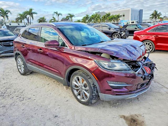 2017 Lincoln Mkc VIN 5LMCJ2C98HUL32796 COPART salvage auction — FRONT END, Fl - Cert Of Title Slvg Rebuildable, sold $1,900 on 2026-07-27 (photo 4)