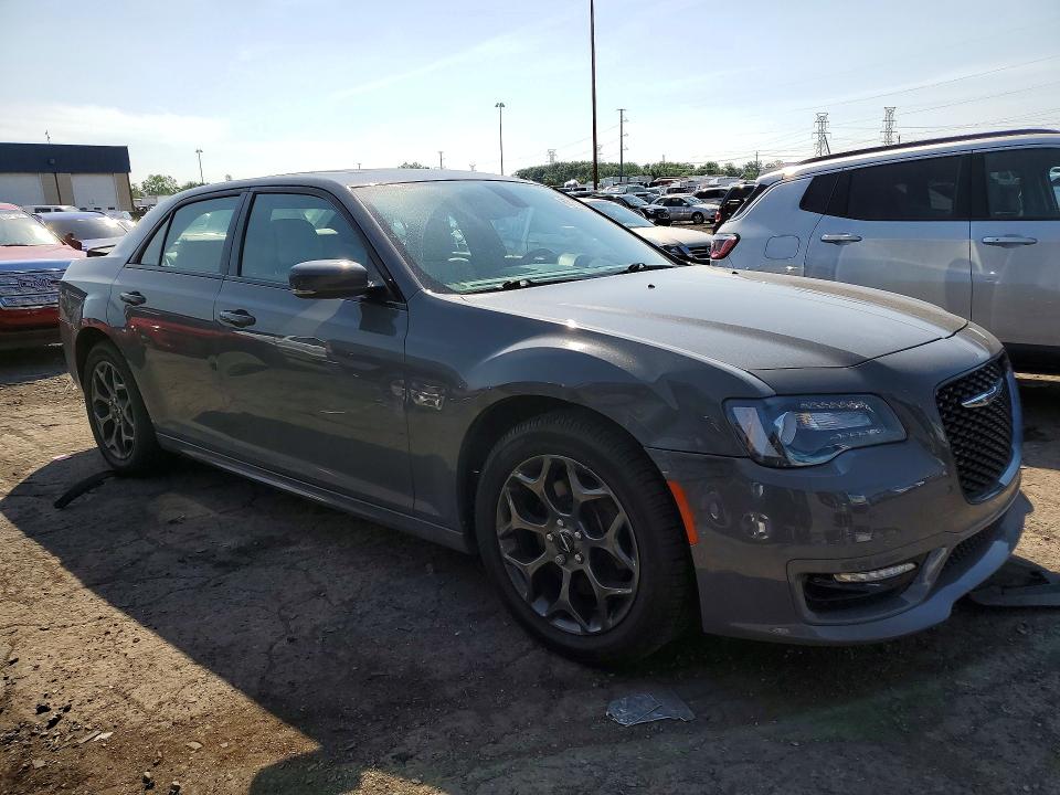 2018 Chrysler 300 VIN 2C3CCAGG1JH141643 COPART salvage auction — REAR END, Mi - Certificate Of Title, sold $7,400 on 2026-08-11 (photo 4)