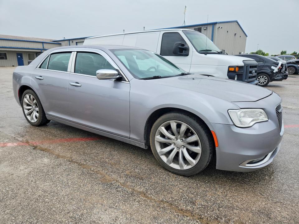 2018 Chrysler 300 VIN 2C3CCAEG7JH194155 COPART salvage auction — NORMAL WEAR, Ga - Cert Of Title-Salvage, sold $1,450 on 2026-07-28 (photo 4)