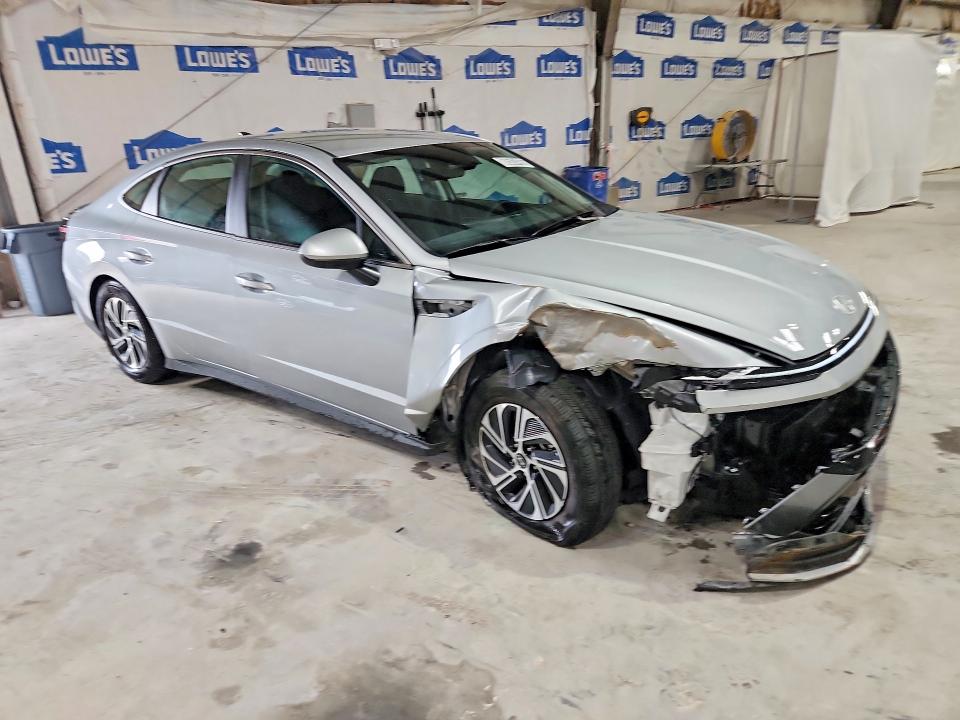 2026 Hyundai Sonata hybrid VIN KMHL24JJ9TA147157 COPART salvage auction — FRONT END, OH - CERTIFICATE OF TITLE (P), sold $8,600 on 2026-07-13 (photo 4)