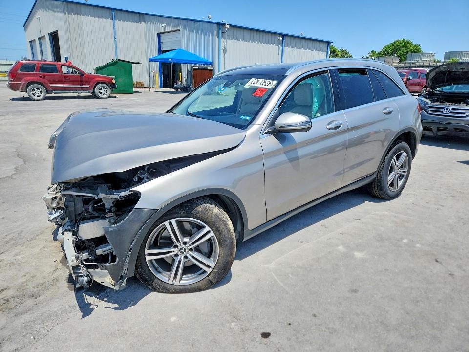 2020 Mercedes-benz Glc VIN WDC0G8DB7LF738217 COPART salvage auction — FRONT END, Salvage Title, sold $3,200 on 2026-08-17 (photo 1)