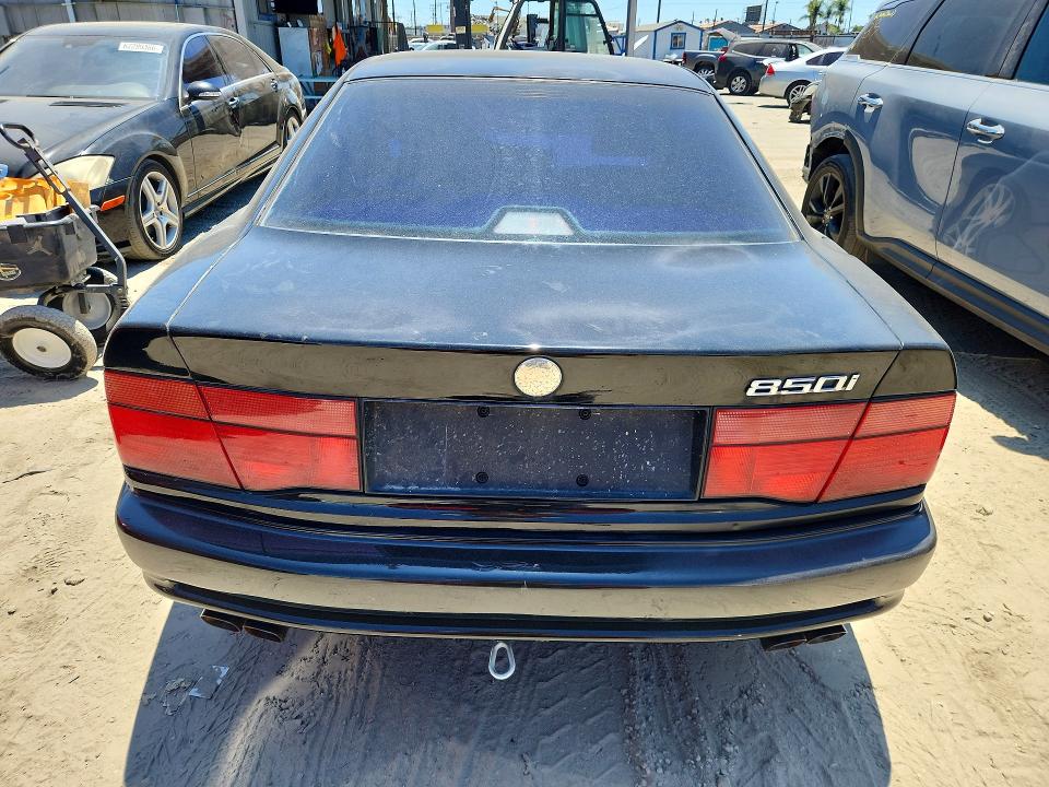 1991 BMW 850 VIN WBAEG1319MCB42394 COPART salvage auction — MINOR DENT/SCRATCHES, FL - DIS/DLR/EXP ONLY CLEAN TITLE (P), sold $2,100 on 2026-08-03 (photo 6)
