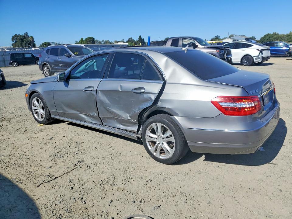 2010 Mercedes-benz E-class VIN WDDHF5GBXAA250885 COPART salvage auction — SIDE, Ca - Dis/Dlr/Exp Only Clean Title, sold $1,550 on 2026-08-04 (photo 2)