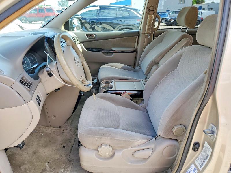 2004 Toyota Sienna VIN 5TDZA23C74S025261 COPART salvage auction — SIDE, Fl - Cert Of Title Slvg Rebuildable, sold $400 on 2026-07-28 (photo 7)