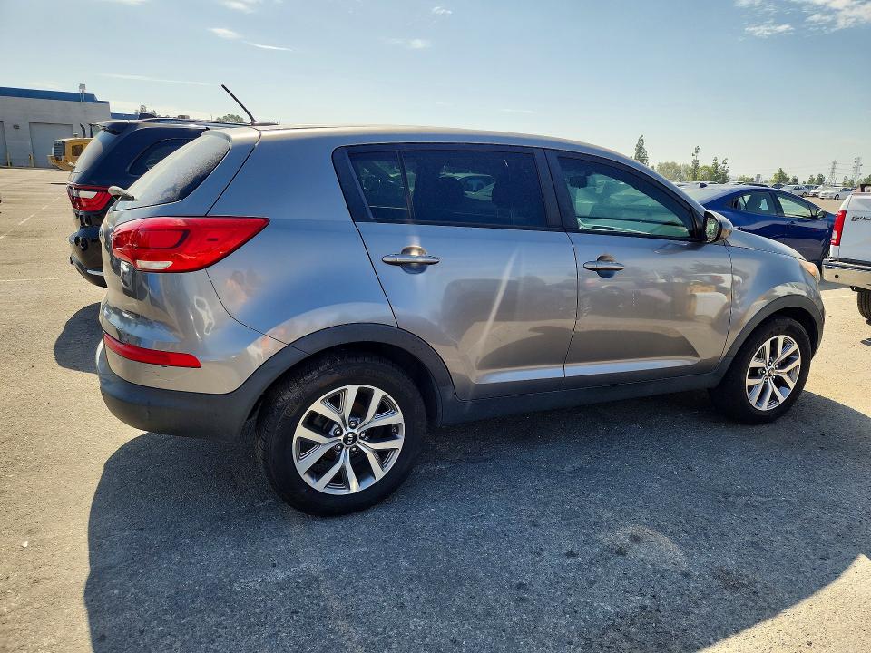 2016 Kia Sportage VIN KNDPB3AC7G7880988 COPART salvage auction — MECHANICAL, Ca - Dis/Dlr/Exp Only Clean Title, sold $825 on 2026-07-28 (photo 3)