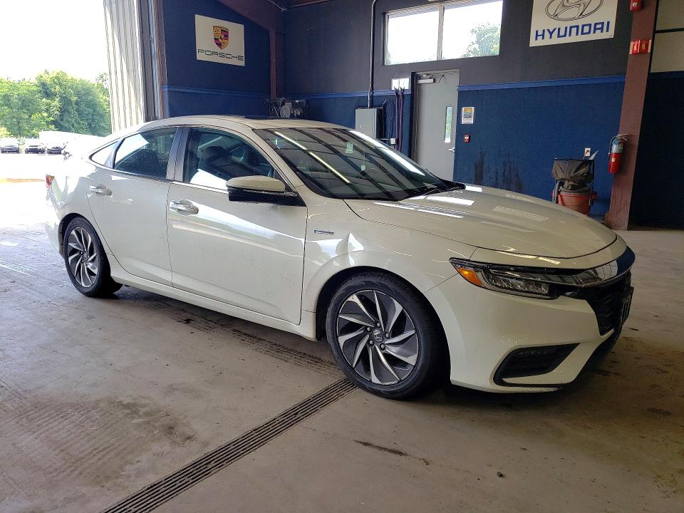 2019 Honda Insight VIN 19XZE4F96KE008961 COPART salvage auction — MINOR DENT/SCRATCHES, NY - CERTIFICATE OF TITLE (P), sold $7,100 on 2026-08-07 (photo 4)