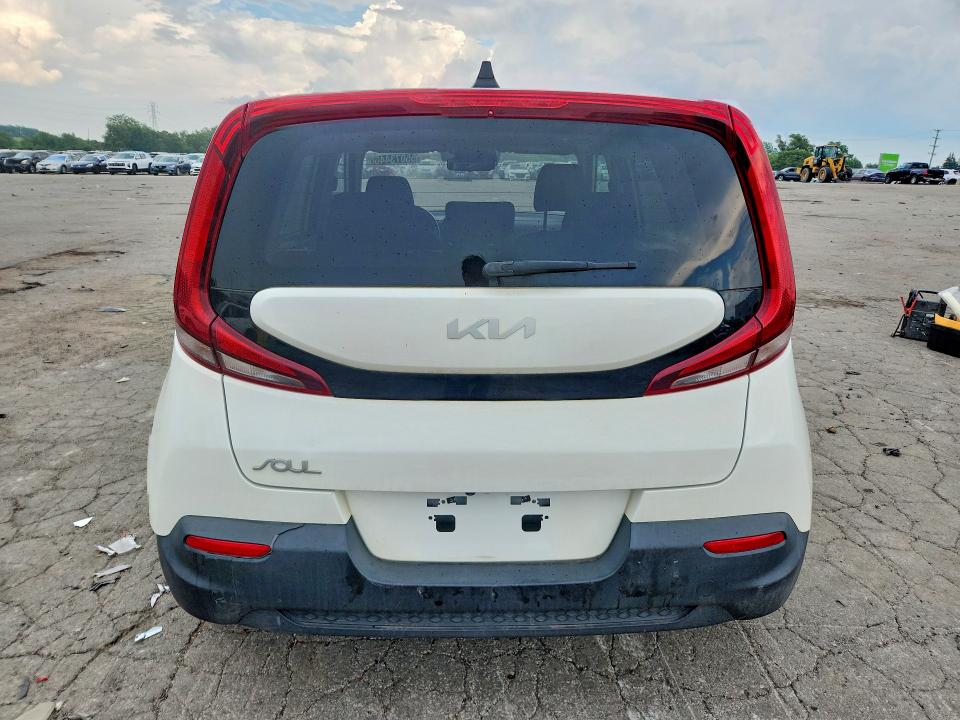 2022 Kia Soul VIN KNDJ23AU6N7816551 COPART salvage auction — MINOR DENT/SCRATCHES, Il - Certificate Of Title, sold $250 on 2026-07-28 (photo 6)