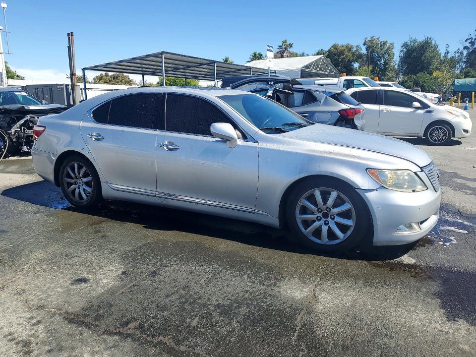 2007 Lexus Ls 460 VIN JTHBL46F975025025 COPART salvage auction — UNDERCARRIAGE, CA - CERTIFICATE OF TITLE (P), sold $175 on 2026-07-28 (photo 4)