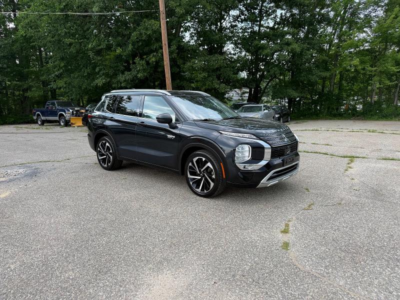 2023 Mitsubishi Outlander VIN JA4T5VA98PZ032493 COPART salvage auction — MINOR DENT/SCRATCHES, ME - CERTIFICATE OF TITLE (P), sold $5,500 on 2026-07-24 (photo 1)