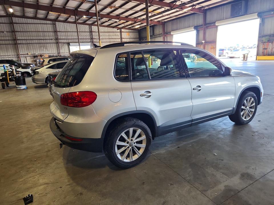 2018 Volkswagen Tiguan VIN WVGAV7AX3JK001395 COPART salvage auction — REAR END, FL - CERT OF TITLE SLVG REBUILDABLE, sold $1,850 on 2026-08-03 (photo 3)