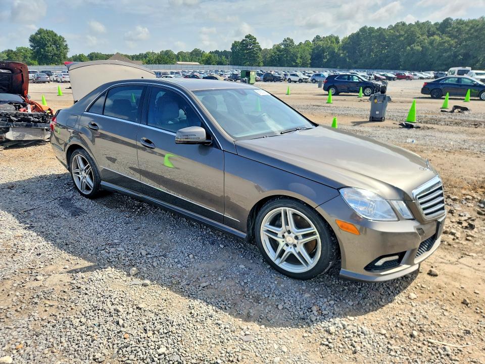 2011 Mercedes-benz E-klasse VIN WDDHF5GB0BA373547 COPART salvage auction — REAR END, Ms - Cert Of Title-Salvaged, sold $500 on 2026-08-14 (photo 4)