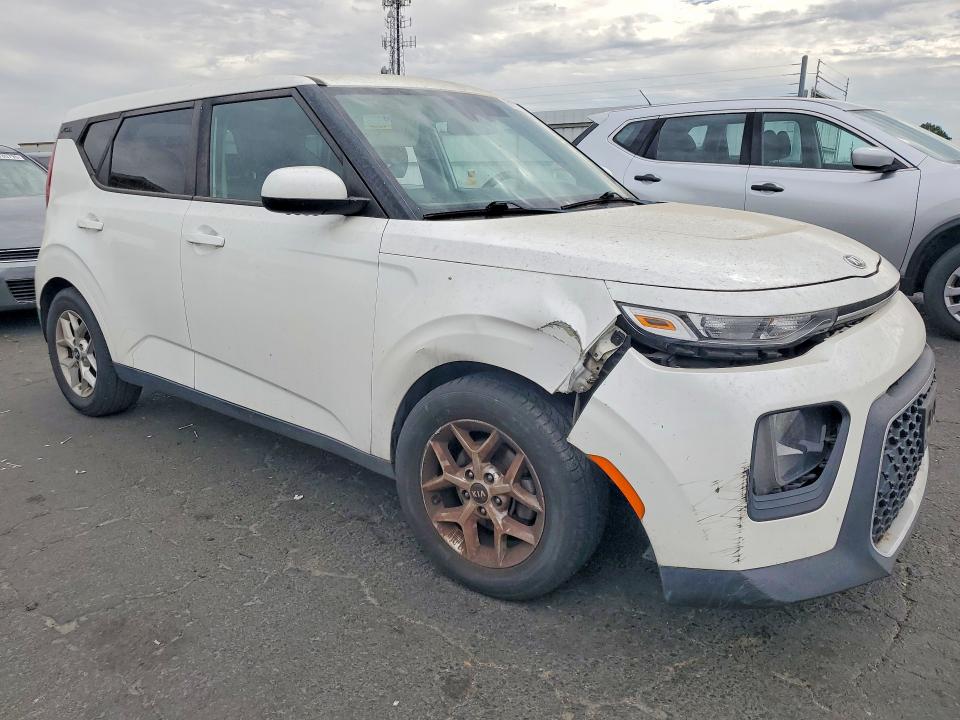2020 Kia Soul VIN KNDJ23AU4L7065673 COPART salvage auction — VANDALISM, Ca - Salvage Certificate, sold $80 on 2026-07-23 (photo 4)