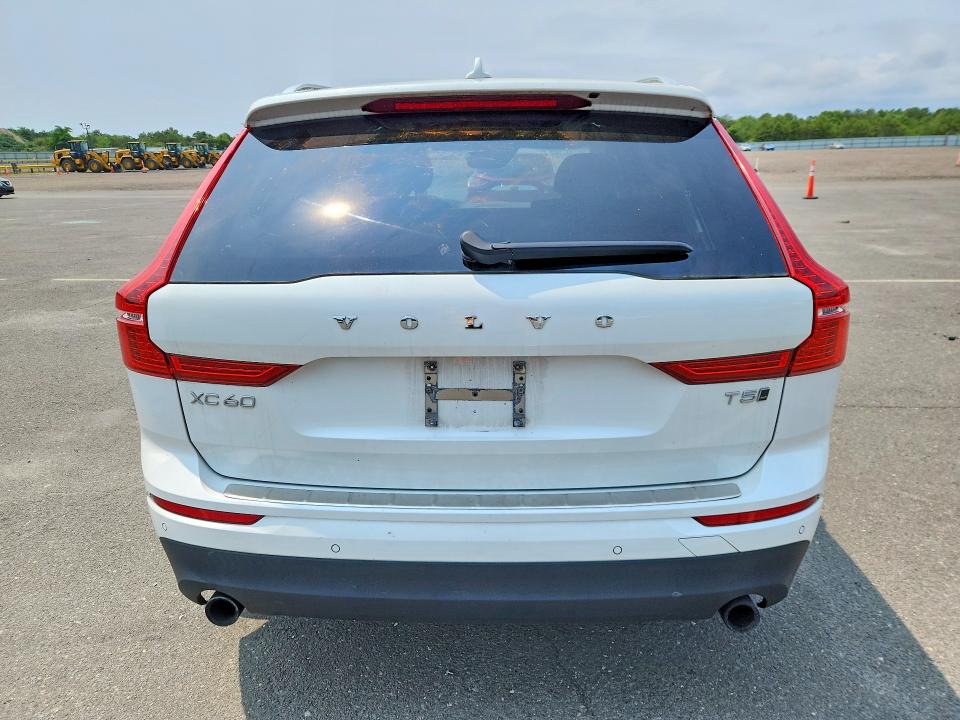 2018 Volvo Xc60 VIN YV4102RK4J1019051 COPART salvage auction — WATER/FLOOD, Ny - Mv907A-Flood Salvage, sold $6,000 on 2026-08-07 (photo 6)