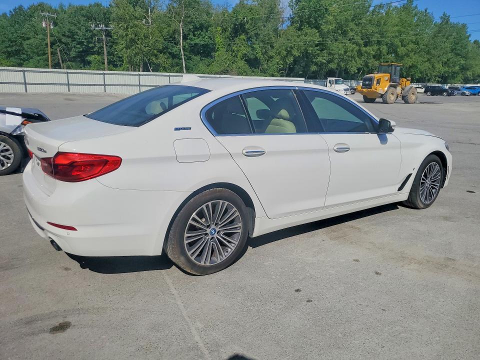 2018 BMW 5er VIN WBAJB1C55JB083990 COPART salvage auction — MINOR DENT/SCRATCHES, Ma - Certificate Of Title, sold $4,900 on 2026-07-29 (photo 3)
