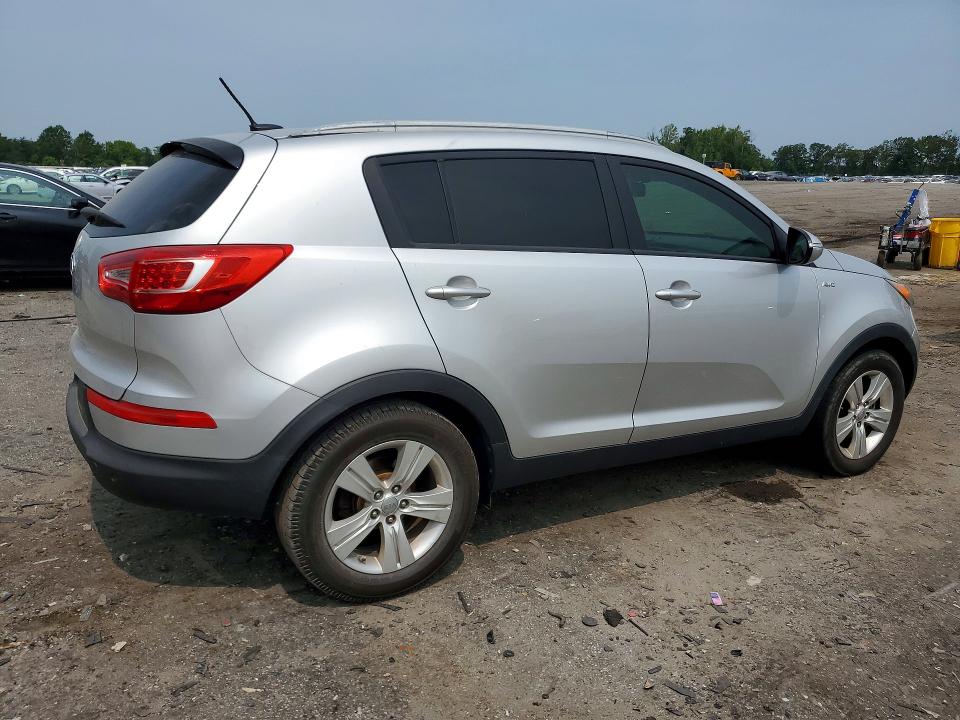 2012 Kia Sportage VIN KNDPBCA22C7213800 COPART salvage auction — MINOR DENT/SCRATCHES, VA - CERTIFICATE OF TITLE, sold $1,350 on 2026-07-29 (photo 3)