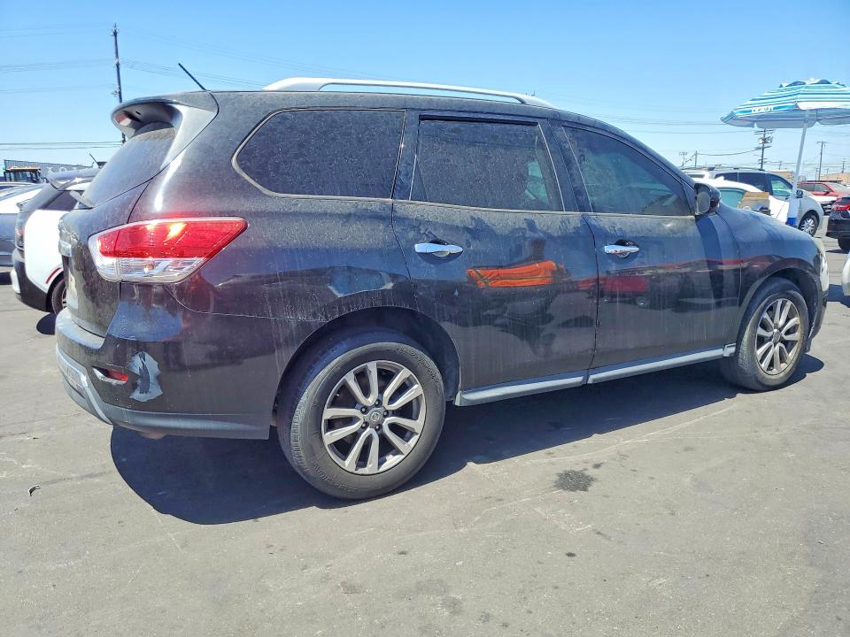 2016 Nissan Pathfinder VIN 5N1AR2MN3GC660288 COPART salvage auction — MINOR DENT/SCRATCHES, Ca - Dis/Dlr/Exp Only Clean Title, sold $850 on 2026-07-27 (photo 3)