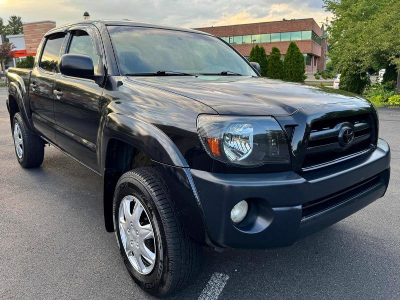 2010 Toyota Tacoma VIN 5TELU4EN5AZ674563 COPART salvage auction — MINOR DENT/SCRATCHES, VT - CERTIFICATE OF TITLE (P), sold $6,200 on 2026-07-28 (photo 4)