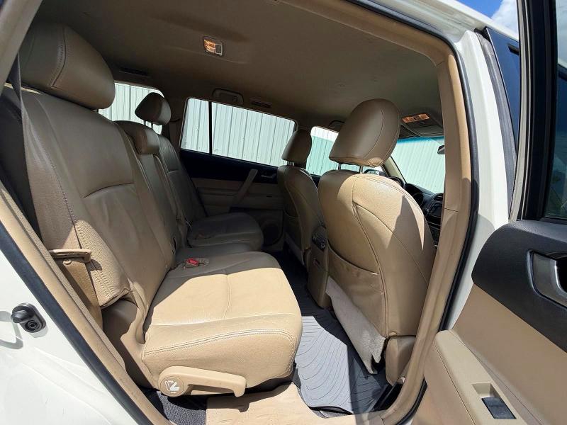 2013 Toyota Highlander VIN 5TDZK3EH0DS096099 COPART salvage auction — MINOR DENT/SCRATCHES, TX - CERTIFICATE OF TITLE (P), sold $1,450 on 2026-07-27 (photo 6)