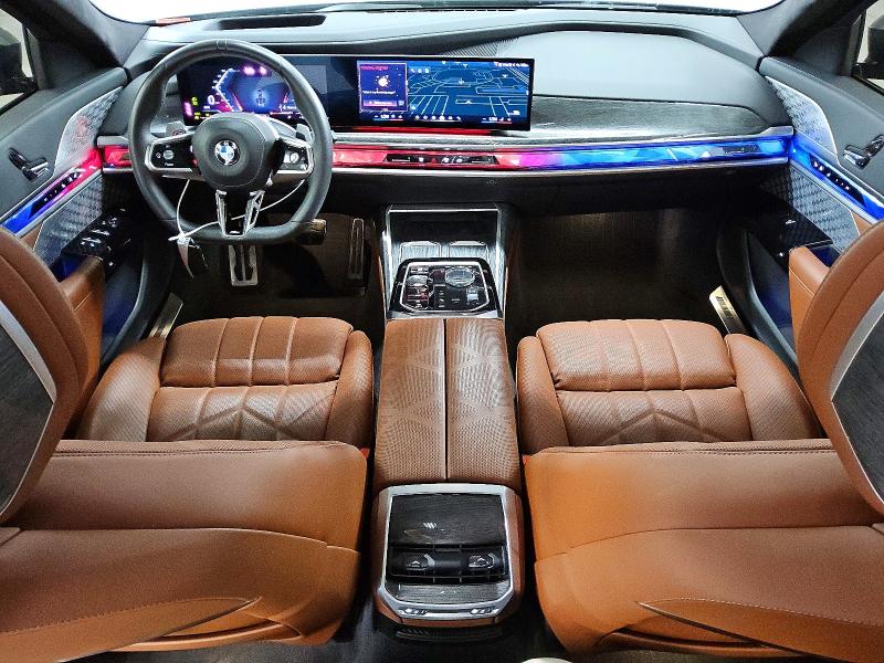 2023 BMW 7 series VIN WBA33EJ01PCN17880 COPART salvage auction — MINOR DENT/SCRATCHES, Il - Certificate Of Title, sold $62,500 on 2026-08-06 (photo 8)