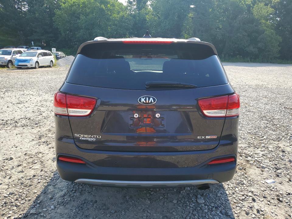 2017 Kia Sorento VIN 5XYPHDA12HG272626 COPART salvage auction — MINOR DENT/SCRATCHES, Vt - Certificate Of Title (P), sold $1,800 on 2026-07-29 (photo 6)
