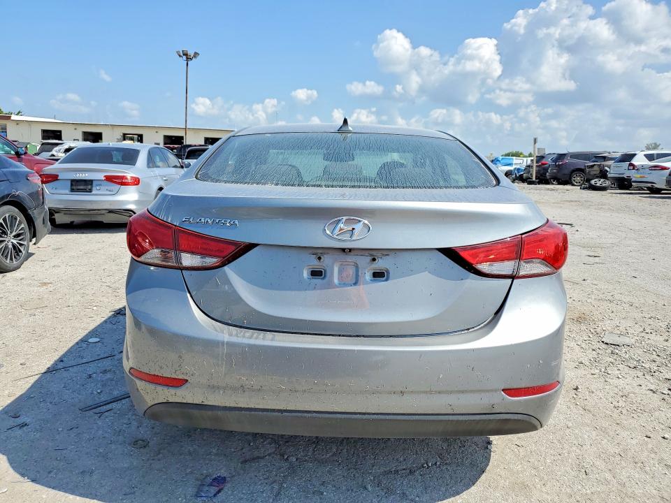 2015 Hyundai Elantra VIN KMHDH4AE8FU455655 COPART salvage auction — NORMAL WEAR, Salvage Title, sold $650 on 2026-07-17 (photo 6)