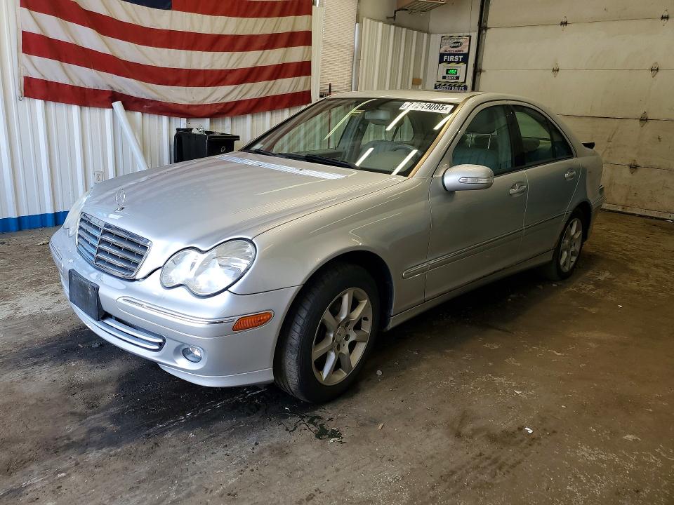 2007 Mercedes-benz C class VIN WDBRF92H67F850640 COPART salvage auction — REAR END, Me - Cert Of Title-Salvage Collisio, sold $90 on 2026-07-23 (photo 1)