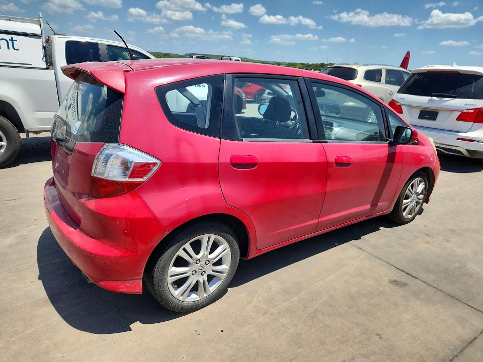 2009 Honda Fit VIN JHMGE88489S050330 COPART salvage auction — NORMAL WEAR, MT - CERTIFICATE OF TITLE, sold $175 on 2026-07-23 (photo 3)