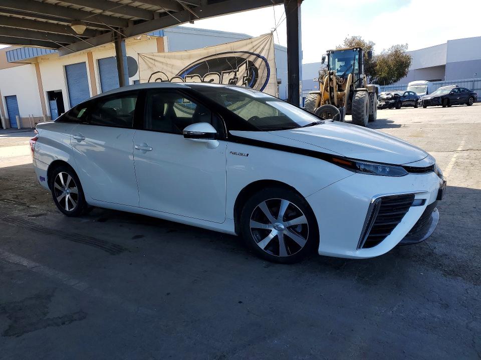 2019 Toyota Mirai VIN JTDBVRBD1KA005624 COPART salvage auction — REAR END, CA - DLR/DIS/EXP ONLY SALVAGE TITLE, sold $525 on 2026-07-30 (photo 4)