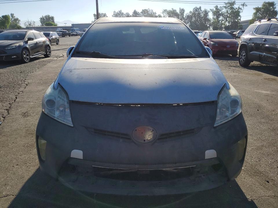 2014 Toyota Prius VIN JTDKN3DU2E0389952 COPART salvage auction — MINOR DENT/SCRATCHES, CA - SALVAGE CERTIFICATE, sold $550 on 2026-07-16 (photo 5)