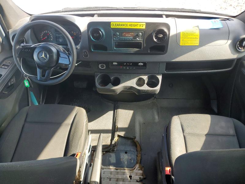2019 Mercedes-benz Sprinter VIN WD4PF1CD4KP147682 COPART salvage auction — MECHANICAL, FL - CERTIFICATE OF TITLE (P), sold $3,100 on 2026-07-27 (photo 8)