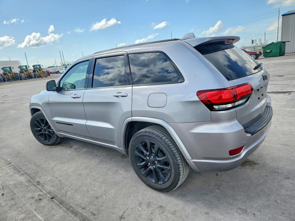 2018 Jeep Cherokee VIN 1C4RJEAG1JC430875 COPART salvage auction — FRONT END, Ok - Certificate Of Title, sold $10,300 on 2026-07-29 (photo 2)