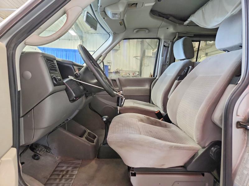2002 Volkswagen Eurovan VIN WV2NB47042H045932 COPART salvage auction — UNDERCARRIAGE, On - Permit No Brand - Unfit, sold $3,450 on 2026-08-13 (photo 7)