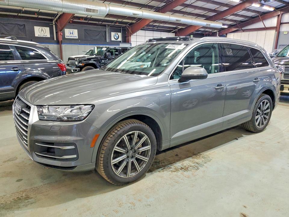 2017 Audi Q7 VIN WA1VABF75HD029785 COPART salvage auction — MINOR DENT/SCRATCHES, MA - CERTIFICATE OF TITLE (P), sold $5,800 on 2026-07-10 (photo 1)