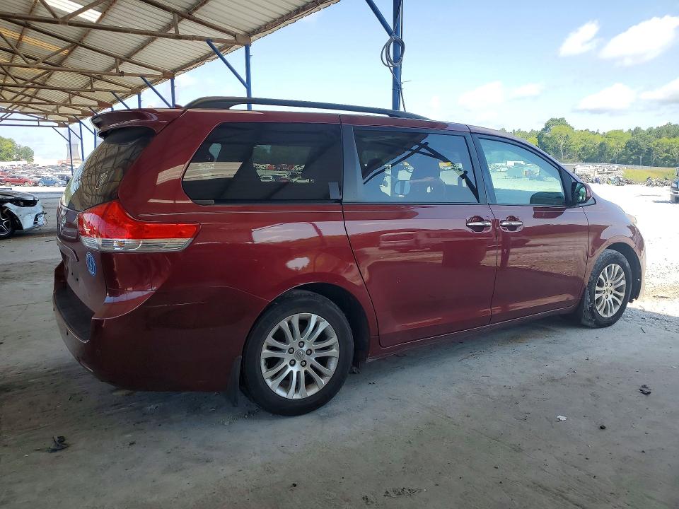 2014 Toyota Sienna VIN 5TDYK3DC0ES420185 COPART salvage auction — MINOR DENT/SCRATCHES, Ga - Certificate Of Title, sold $2,975 on 2026-07-21 (photo 3)