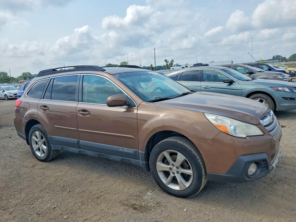 2013 Subaru Outback VIN 4S4BRCKC7D3221991 COPART salvage auction — MINOR DENT/SCRATCHES, Ia - Certificate Of Title, sold $950 on 2026-07-31 (photo 4)