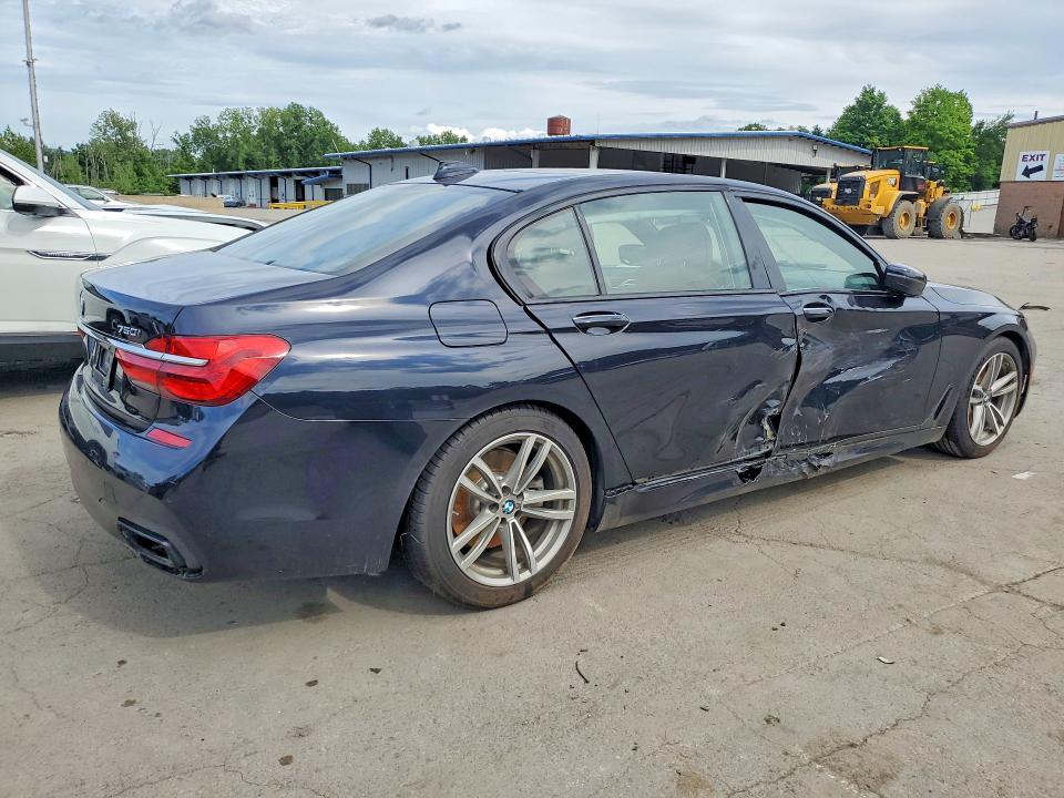 2019 BMW 7er VIN WBA7F2C59KB240149 COPART salvage auction — SIDE, Salvage Title, sold $8,200 on 2026-08-03 (photo 3)
