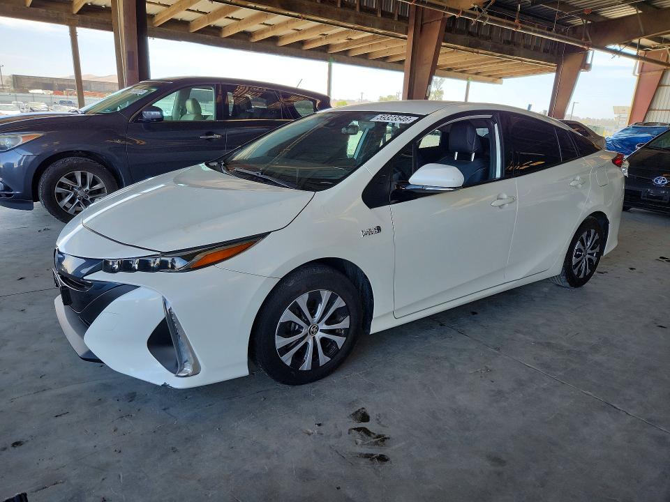 2020 Toyota Prius prime VIN JTDKARFP4L3137539 — COPART salvage auction photo