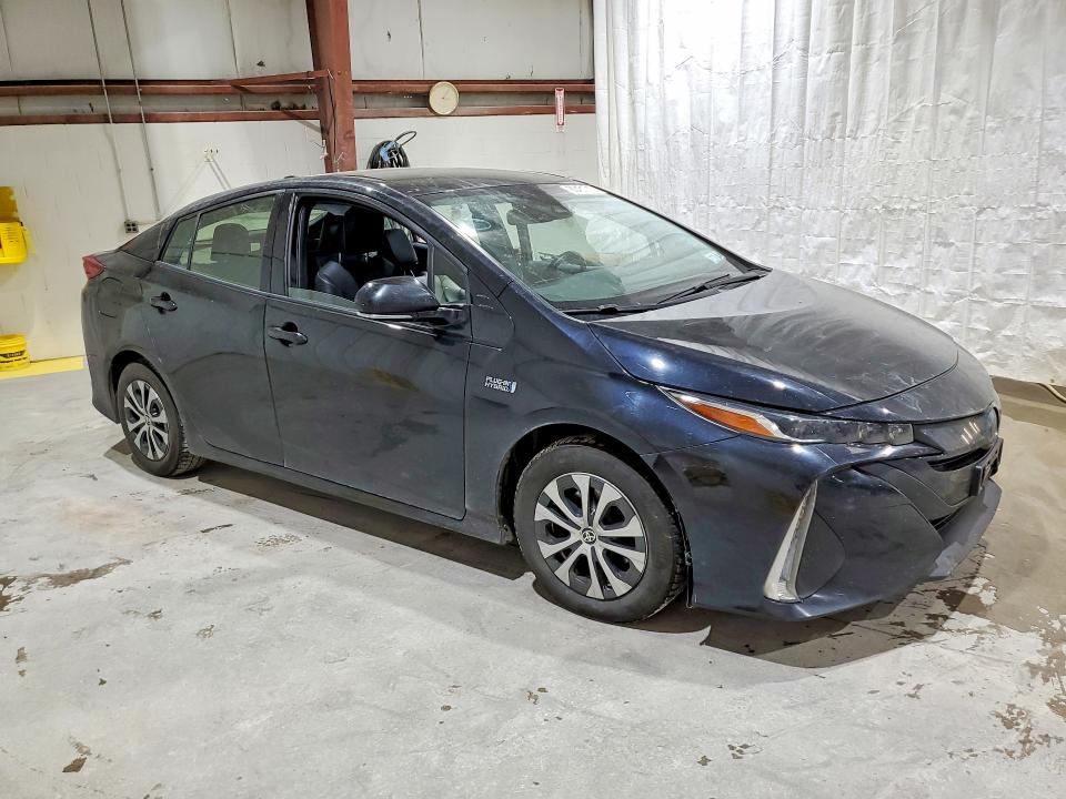 2020 Toyota Prius VIN JTDKARFP5L3143527 COPART salvage auction — SIDE, Ny - Mv-907A Salvage Certificate, sold $225 on 2026-07-27 (photo 4)