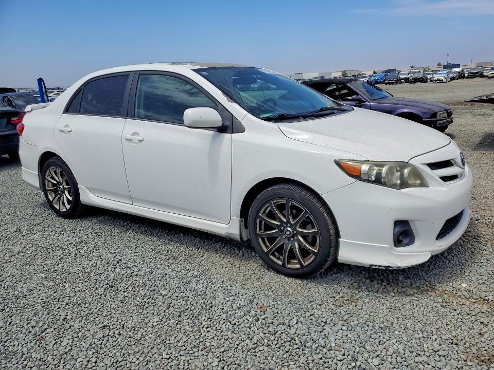 2013 Toyota Corolla VIN 5YFBU4EE4DP107945 COPART salvage auction — MINOR DENT/SCRATCHES, Ca - Dis/Dlr/Exp Only Clean Title, sold $4,100 on 2026-07-31 (photo 4)