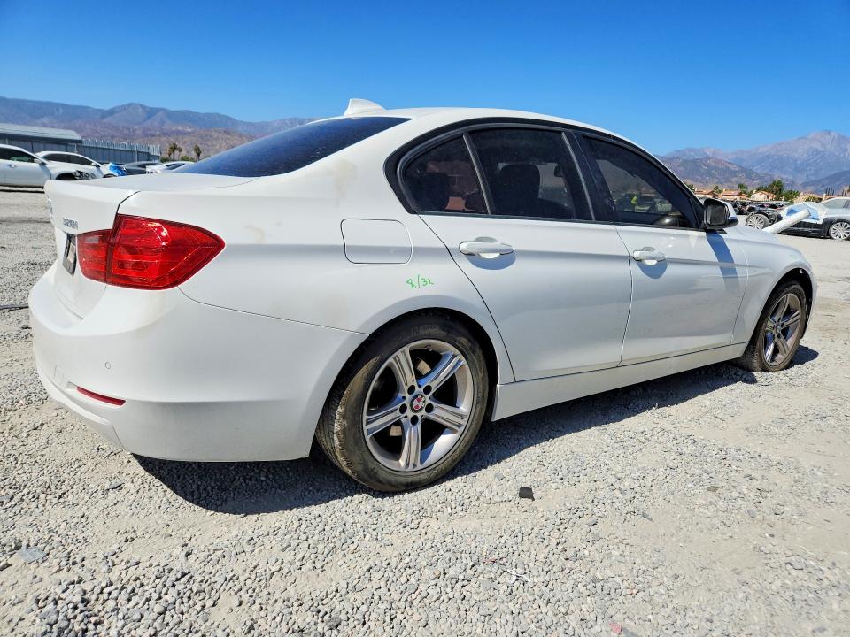 2014 BMW 3er VIN WBA3C1C50EK113862 COPART salvage auction — UNDERCARRIAGE, Ca - Salvage Certificate, sold $925 on 2026-07-15 (photo 3)
