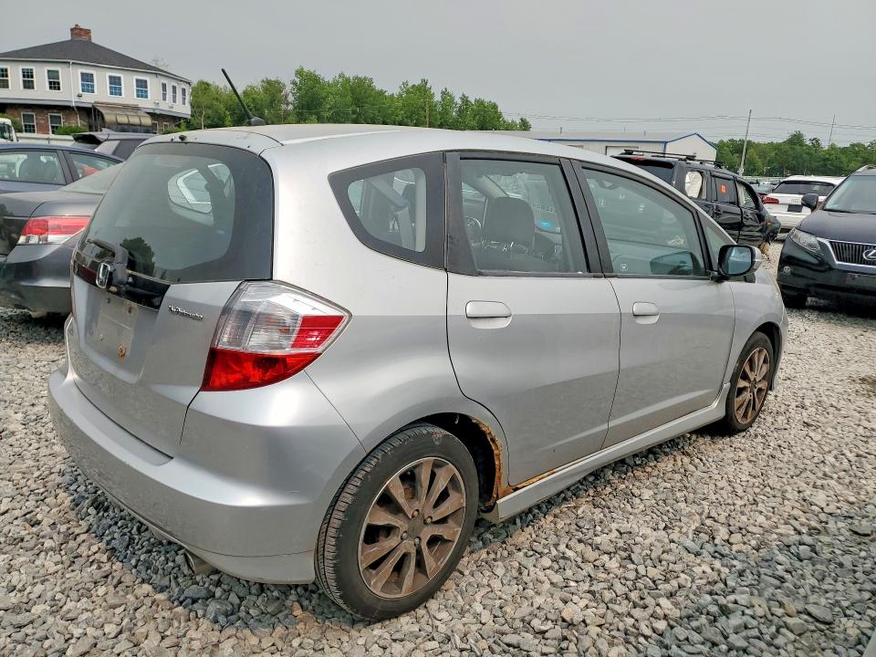 2012 Honda Fit VIN JHMGE8G55CS008599 COPART salvage auction — MECHANICAL, Ma - Certificate Of Title, sold $400 on 2026-07-30 (photo 3)