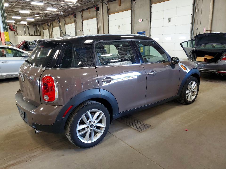 2012 Mini Cooper VIN WMWZB3C50CWM03422 COPART salvage auction — REAR END, Mn - Cert Of Title-Prior Salvage, sold $300 on 2026-07-21 (photo 3)