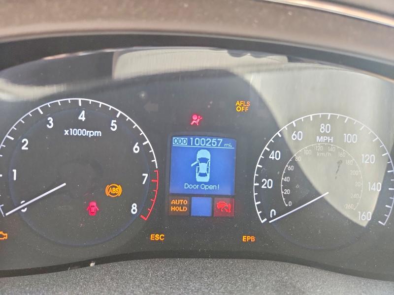 2011 Hyundai Genesis VIN KMHGC4DE3BU121616 COPART salvage auction — FRONT END, MD - CERT OF SALVAGE > 75% DAMAGE, sold $225 on 2026-07-17 (photo 9)