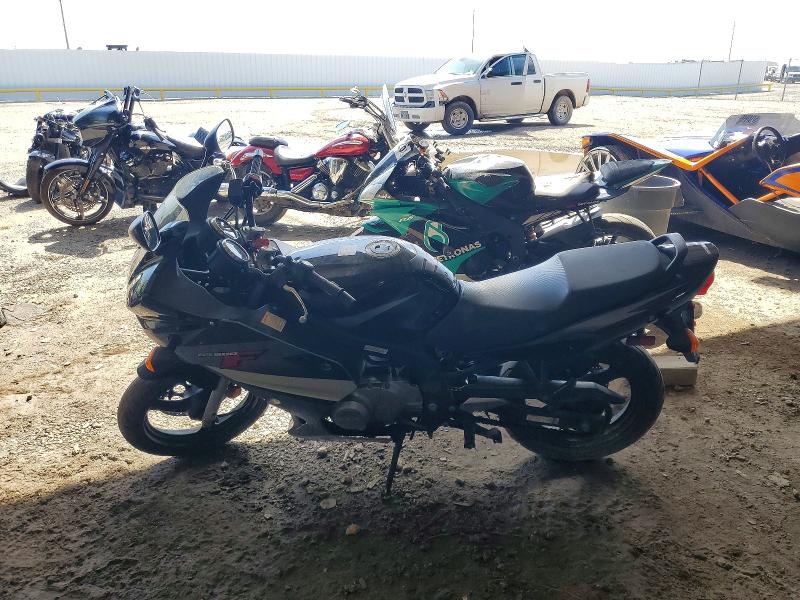 2009 Suzuki Gs500fh VIN VTTGM51A392100289 COPART salvage auction — MINOR DENT/SCRATCHES, TX - CERTIFICATE OF TITLE, sold $200 on 2026-07-23 (photo 3)